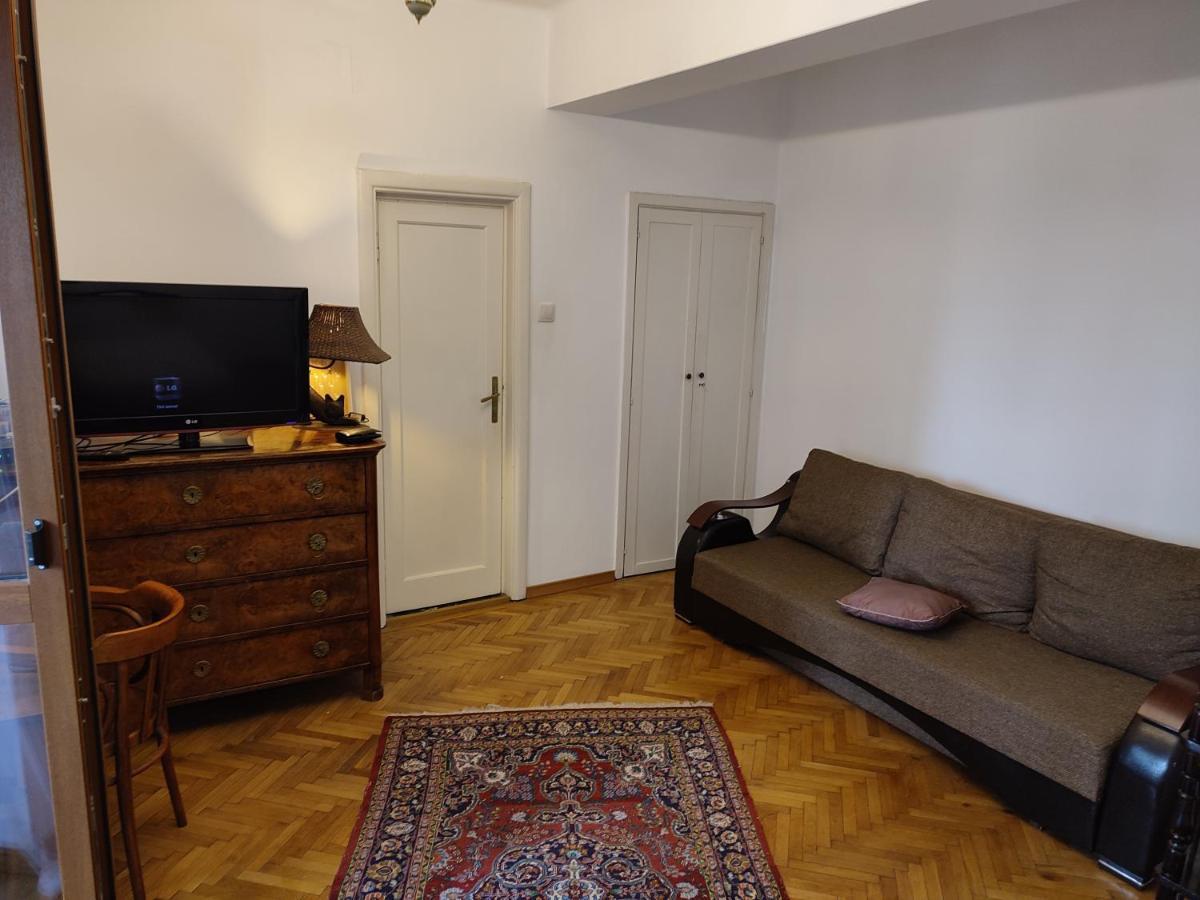 Accommodation Ateneu Palace Bucharest Luaran gambar